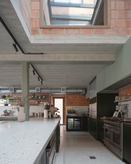 Peper Multifunctional Building